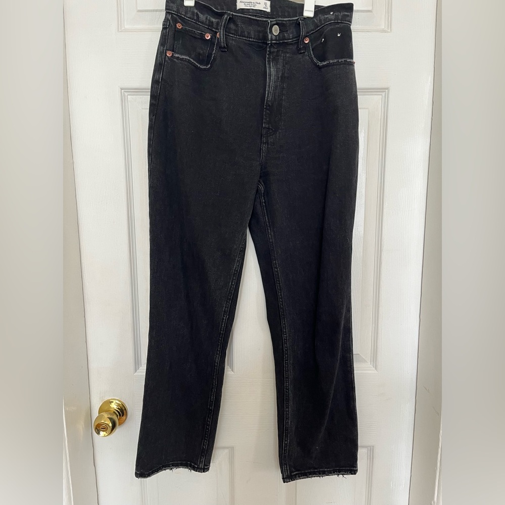 Abercrombie & Fitch Ultra High Rise Ankle Straight Jeans